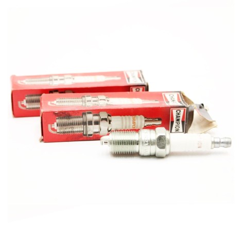 Lot de 10 bougies d'allumage CHAMPION RS9YC pour Talbot Samba Rallye