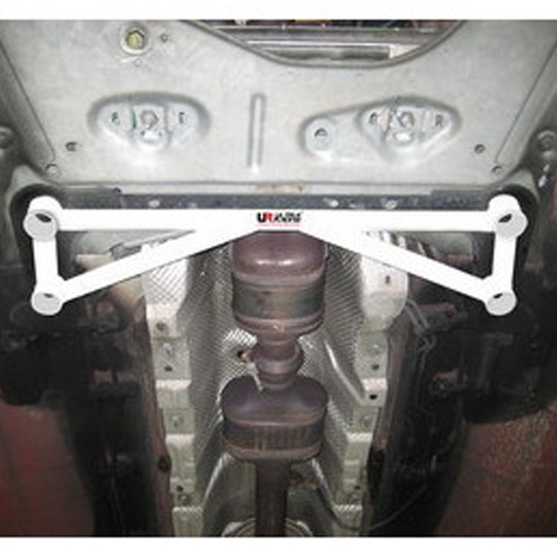 Barre anti-roulis avant 4 points ULTRA RACING pour Renault Clio 3 (toutes versions dont RS)