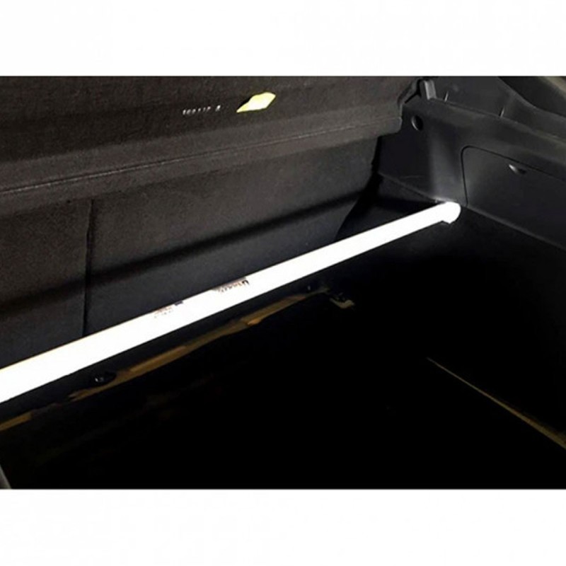 Barre de coffre supérieure arrière ULTRA RACING pour Renault Megane 3 RS